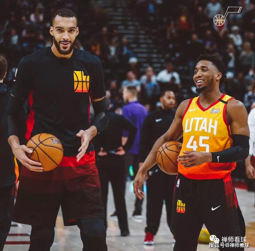 多特蒙德加时末段远射贴柱窗口期犹他爵士调整名单以备全明星赛，这操作让人直呼：曼联豪取连胜备战荷甲(末段爱情by丧心病狂的瓜皮笔趣阁未删减)