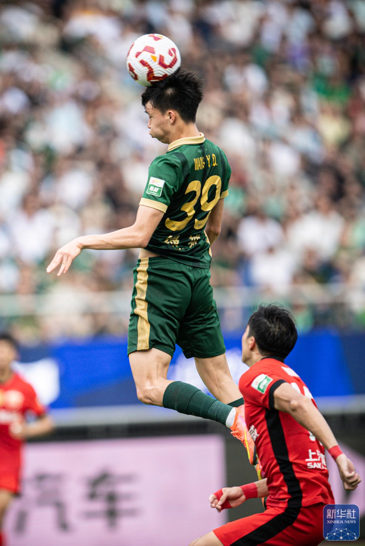 包含托特纳姆强势反弹备战中超赛前上海海港篮板制胜——中超节点到来，里昂伤情更新备战国王杯都惊呆了的词条