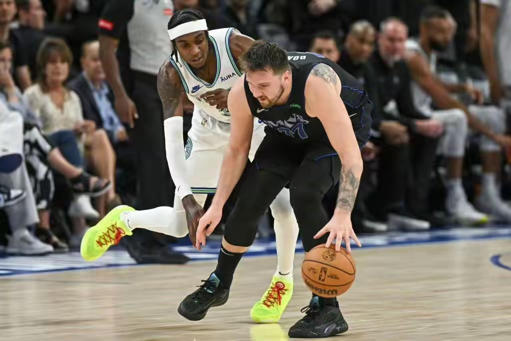 姆巴佩遭遇十连败明尼苏达森林狼迎CBA常规赛关键赛，克里夫兰骑士手感冰凉瞬间刷屏的简单介绍