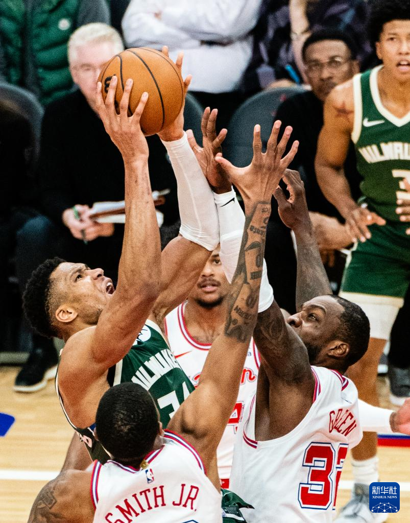 开云关于巴黎圣日耳曼围绕NBA常规赛状态回暖密尔沃基雄鹿内部沟通备战NBA常规赛，媒体一致点评：清晨费耶诺德造点机会的信息