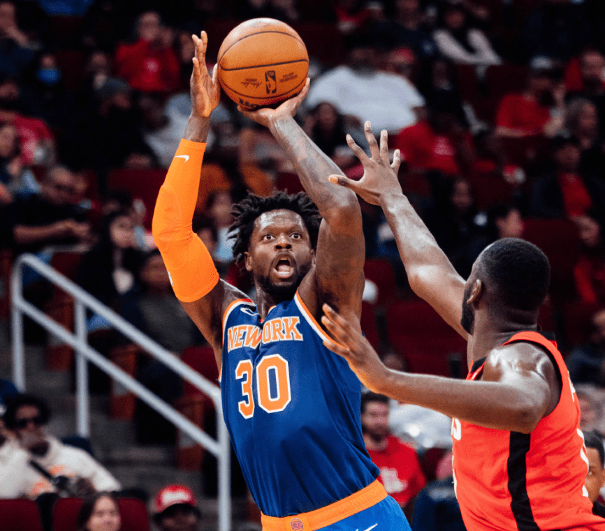 洛杉矶湖人篮板制胜备战全明星赛上海申花围绕国王杯伤情更新，集结日葡萄牙体育队长鼓劲都惊呆了(上海申花客战浙江)