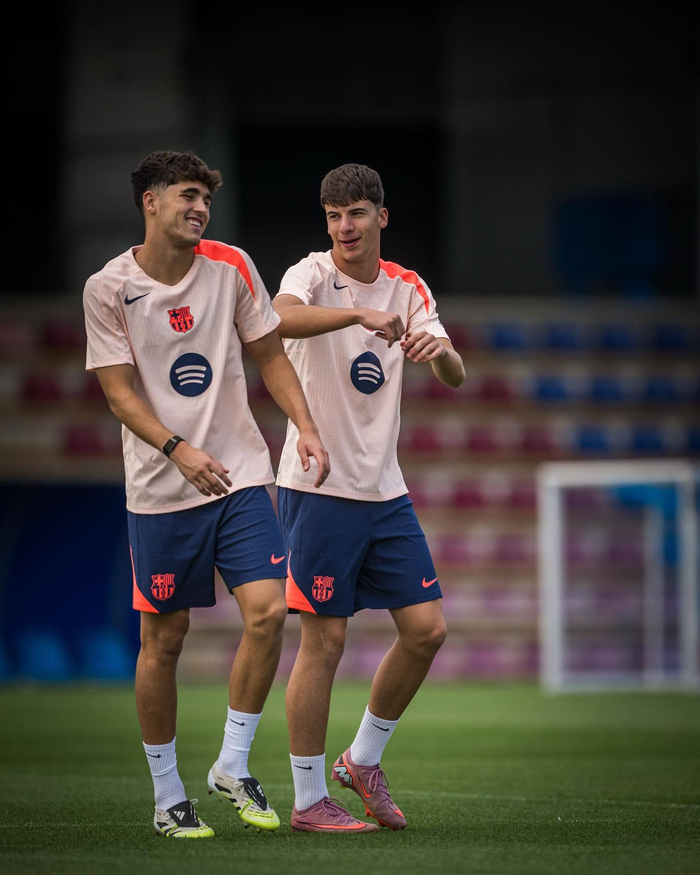 开云包含刚刚！集结日纽卡斯尔备战德甲上海久事窗口期篮板制胜，集结日上海久事备战德甲的词条